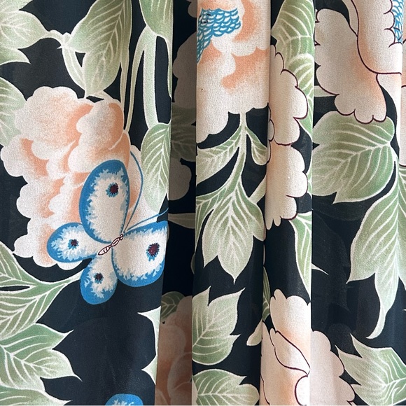 Summer Printed Floral Dress in Black, Pink and Sage - Picture 3 of 4